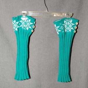 Green boot cuffs legwarmers with buttons
